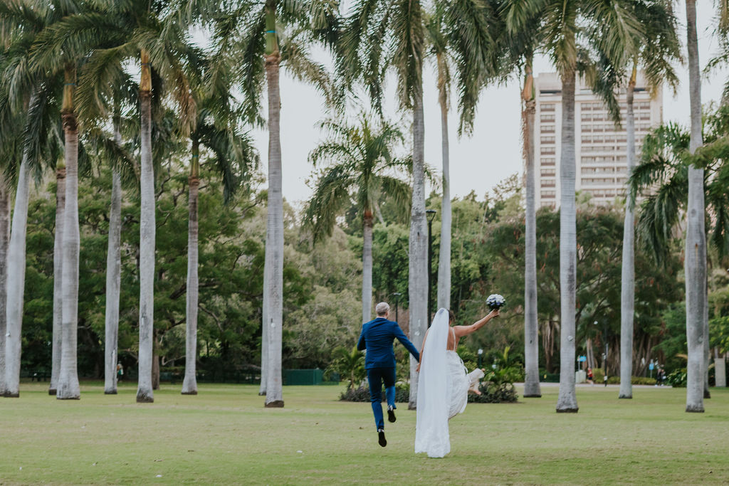 Brisbane City botanic gardens wedding photo