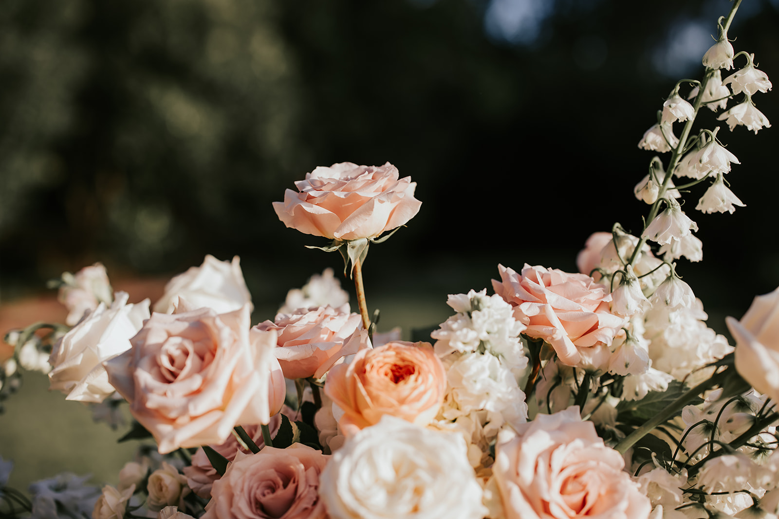 wedding ceremony flowers