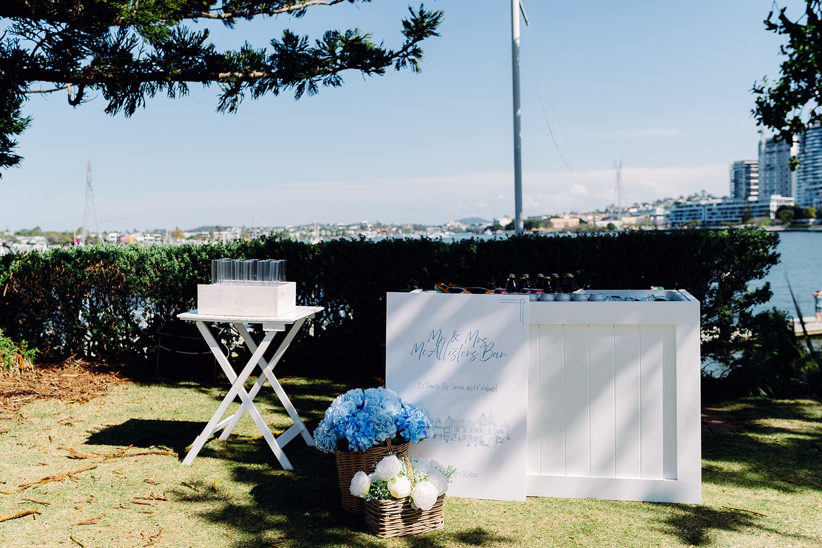 wedding drinks at Newstead rotunda