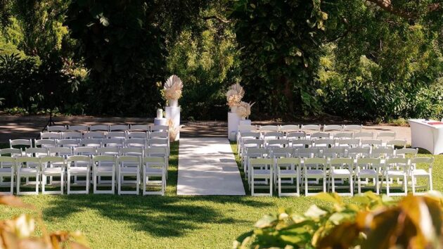 Brisbane's best wedding venue Roma Street Park ticks all the boxes with a beautiful, secluded ceremony lawn and under cover pavilion all conveniently located in Brisbane City.