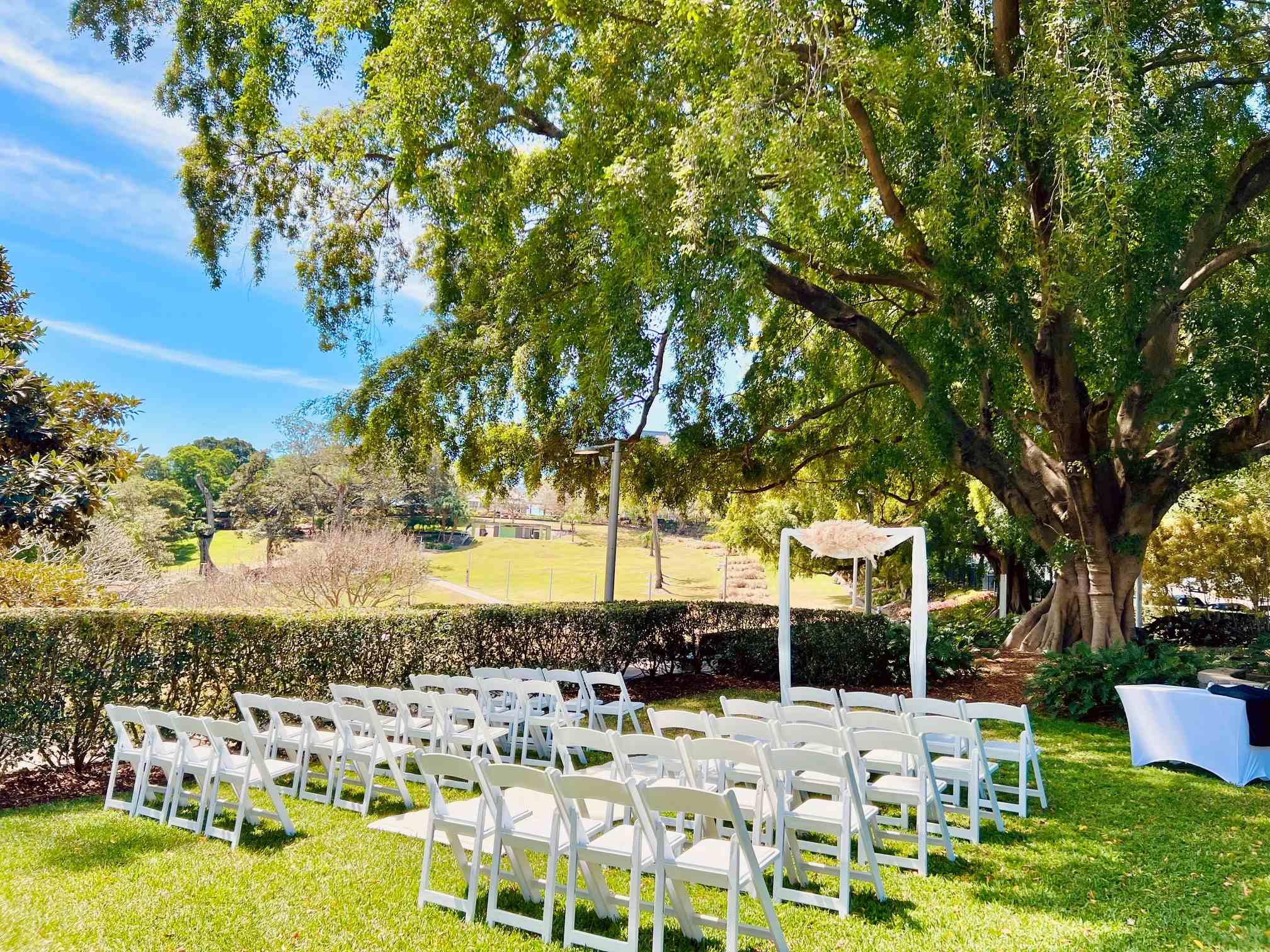 tree wedding ceremony Roma Street Park